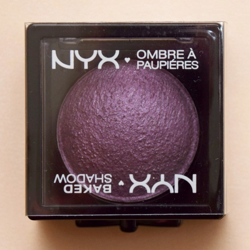 NYX Baked Eyeshadow Ombre Sugar Babe Violet Smoke - Picture 2 of 5